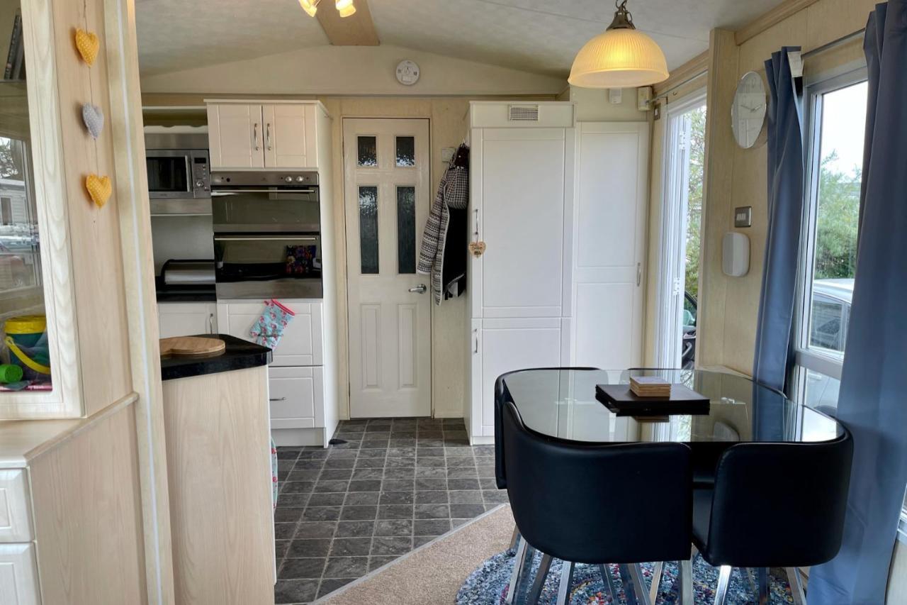 Modern Holiday Home #Skipsea Sands Static Hire Exterior photo